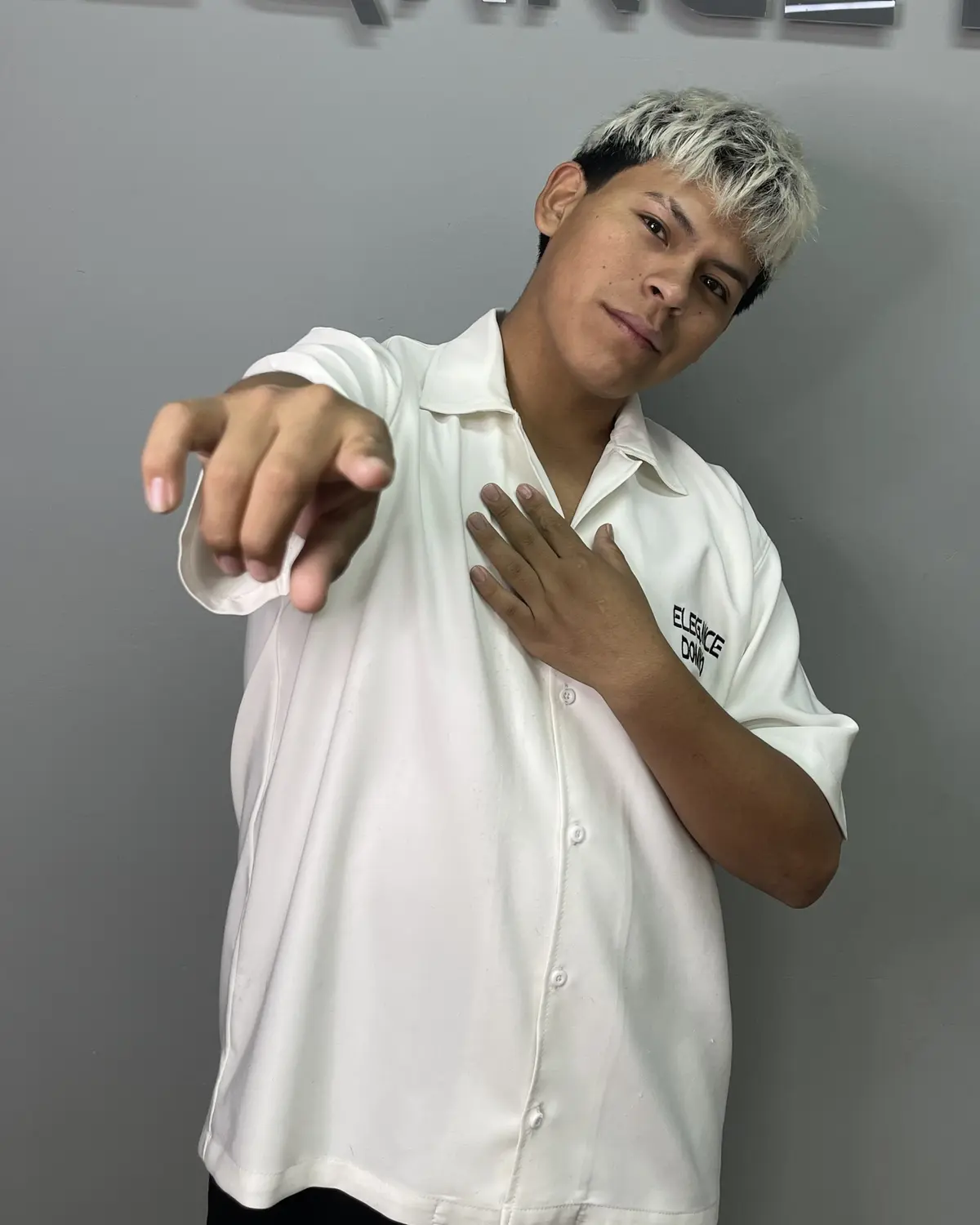 Beimar Sandoval, barbero en Elegance Dominio